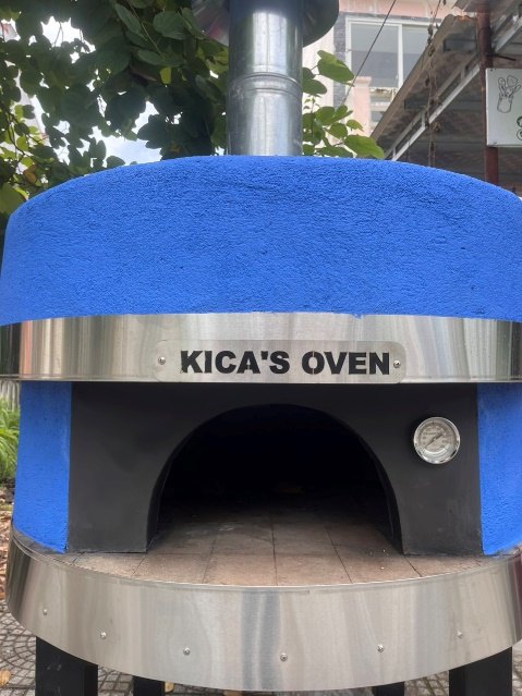 Lò pizza Napoli 1500 vòm xanh in chữ Kica's Oven, ảnh thật